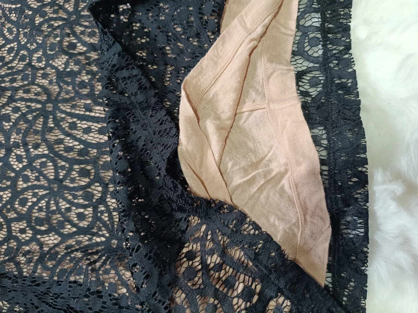 vestido Mango suit de renda preto - robe em dentelle noire – photo 14